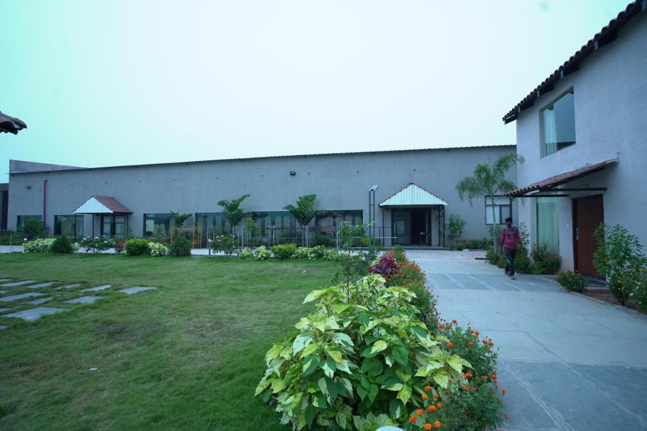 One Resorts & Convention Annavaram Zewnętrze zdjęcie